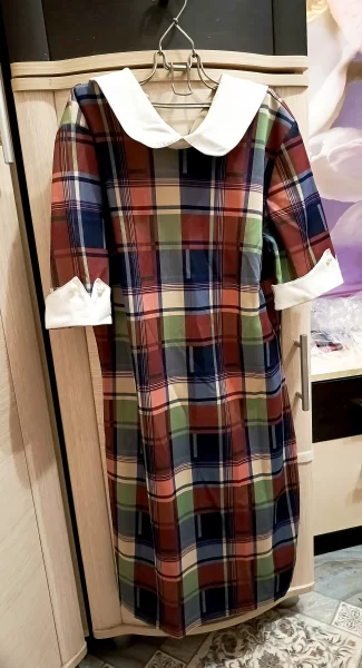 Женские вещи 42-44 размера.