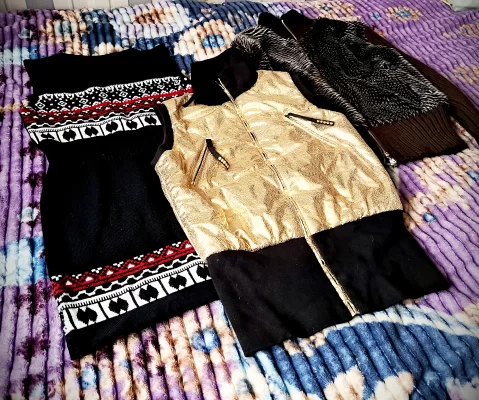 Женские вещи 42-44 размера.