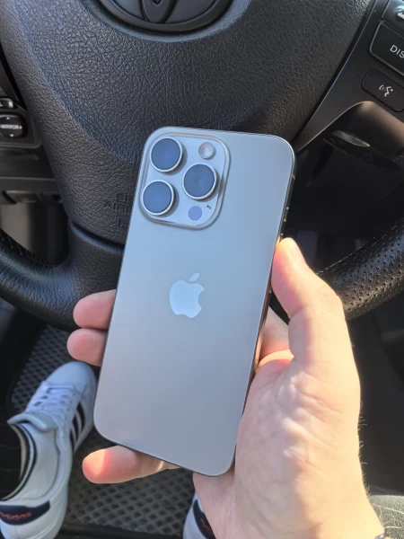IPhone 15 pro 256gb